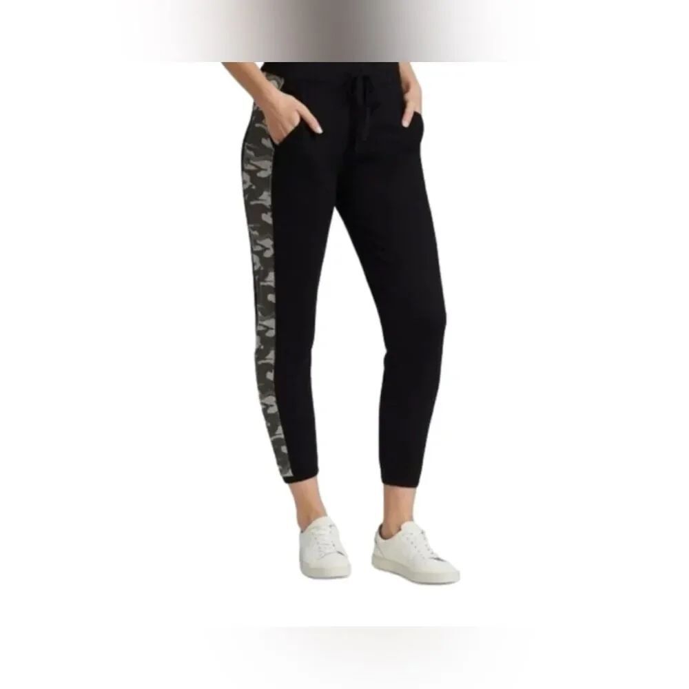 NWTs Monrow Cashmere Cotton Blend Black & Camo Joggers Size Small